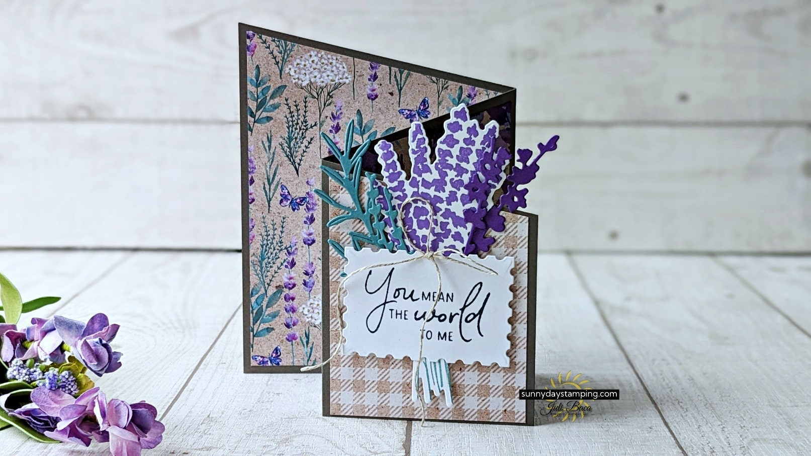 Stand Up Diagonal Fun Fold Card • Sunny Day Stamping